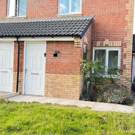 New Ollerton Parkgate Rest Apartamento Exterior foto